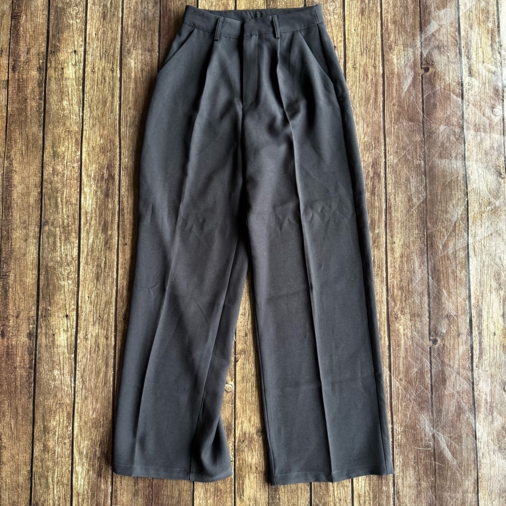 🖤 CIDER Dark Gray Pleated Wide-Leg Trousers 🖤
